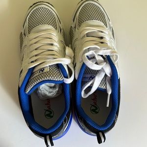 Naturino for boy size 6